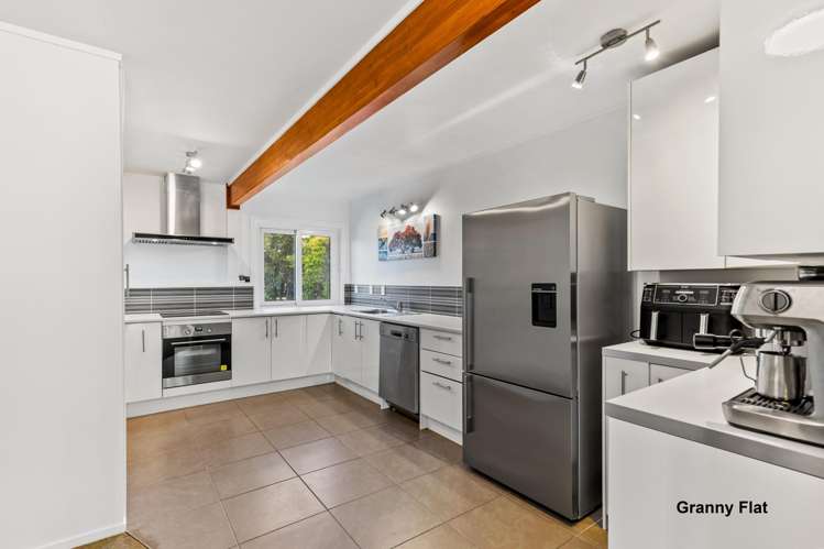 15a Whangaparaoa Road Red Beach_23