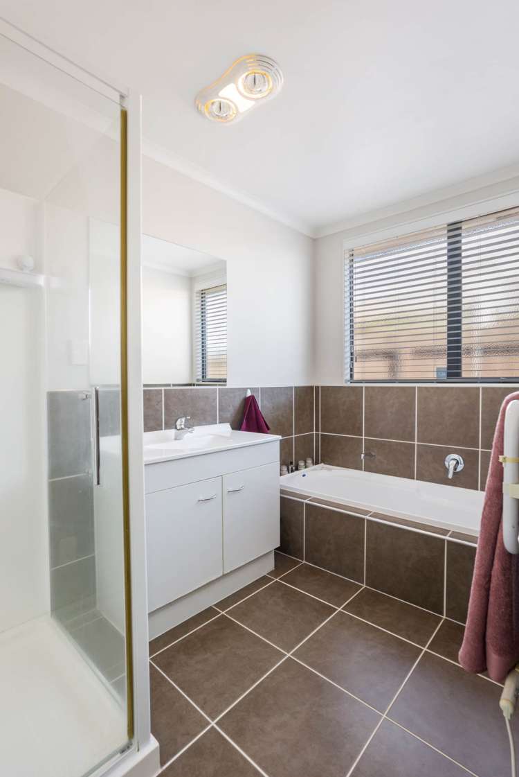 193 Keri Vista Rise Papakura_6