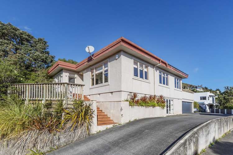 8 Kiriwai Road Paremata_23