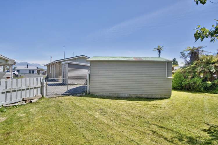 186 Stafford Street Hokitika_24