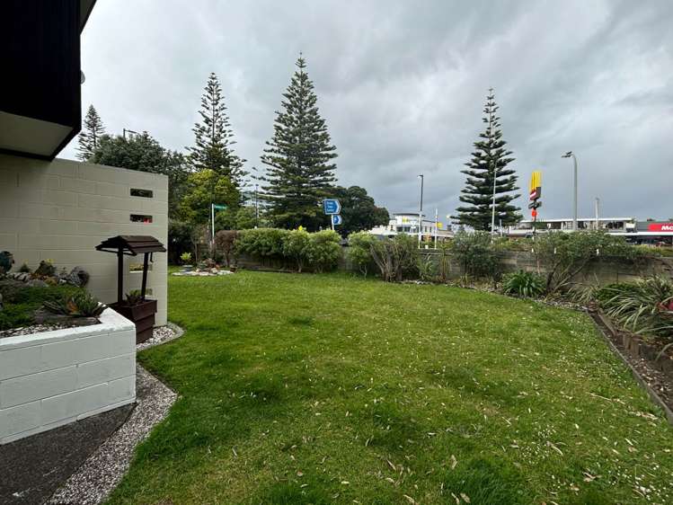 1/2 Marine View Orewa_11