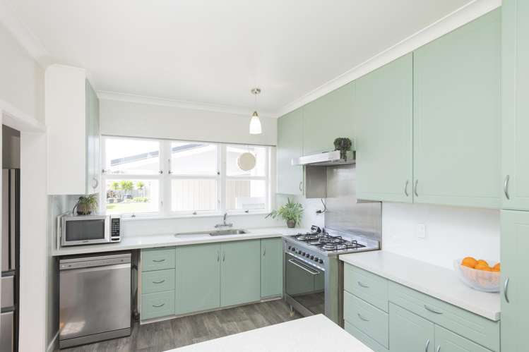 105 Rutene Road Kaiti_2