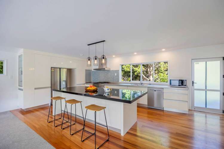 143 Sunnynook Road Forrest Hill_7