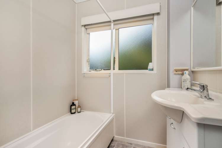 10 Hydra Place Glen Eden_13