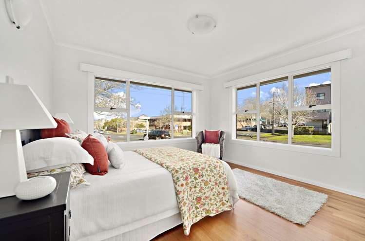 16 Buscomb Avenue Henderson_9