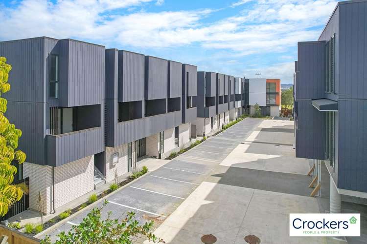 2/2 Treasure Lane 1802_15