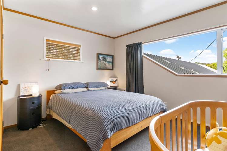 35 Seaton Road Murrays Bay_11