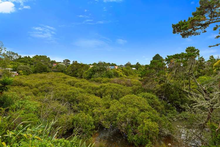 2/10 Reid Road New Lynn_10