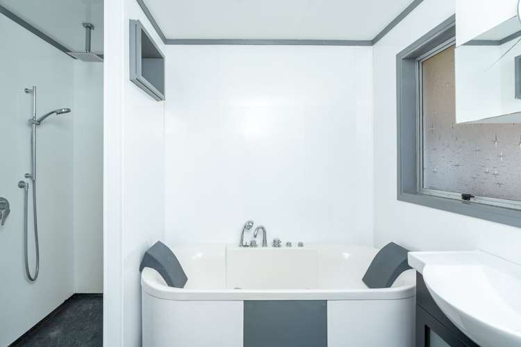 411 Kahikatea Drive Dinsdale_9