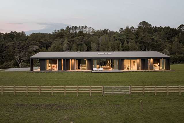 Contemporary Matakana Home and Easy Lifestyle