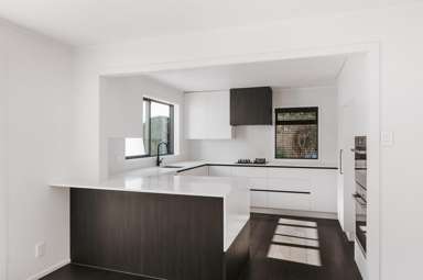 5b Peter Snell Street_3