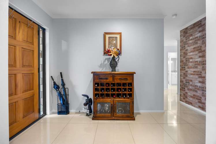 35 Walter Haddrell Crescent East Tamaki_2