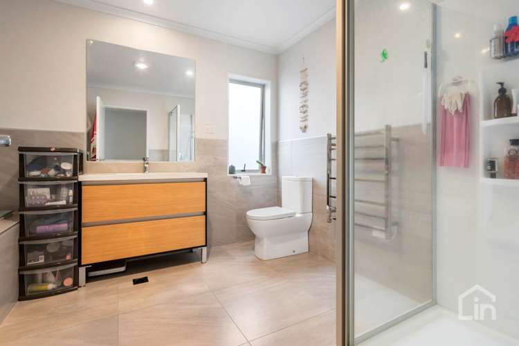 11 Orowaru Avenue Massey_21