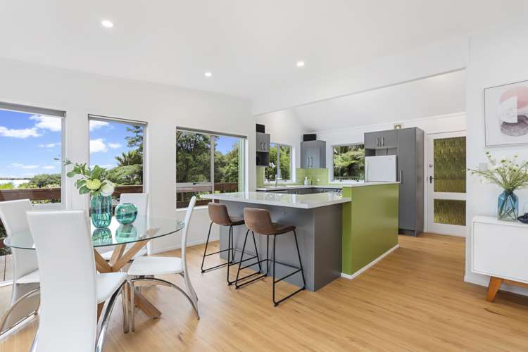 49 Tane Road Laingholm_5