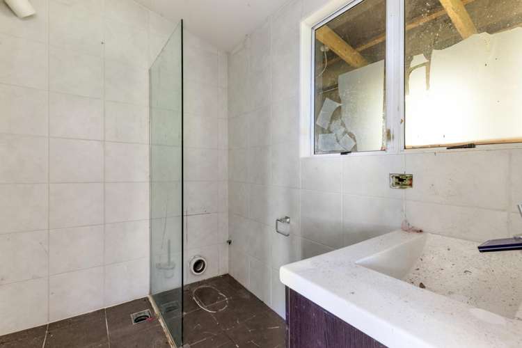 49 Koromiko Street New Lynn_24