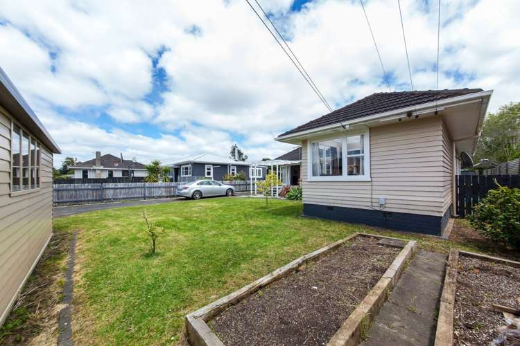 714 Te Atatu Road Te Atatu Peninsula_21