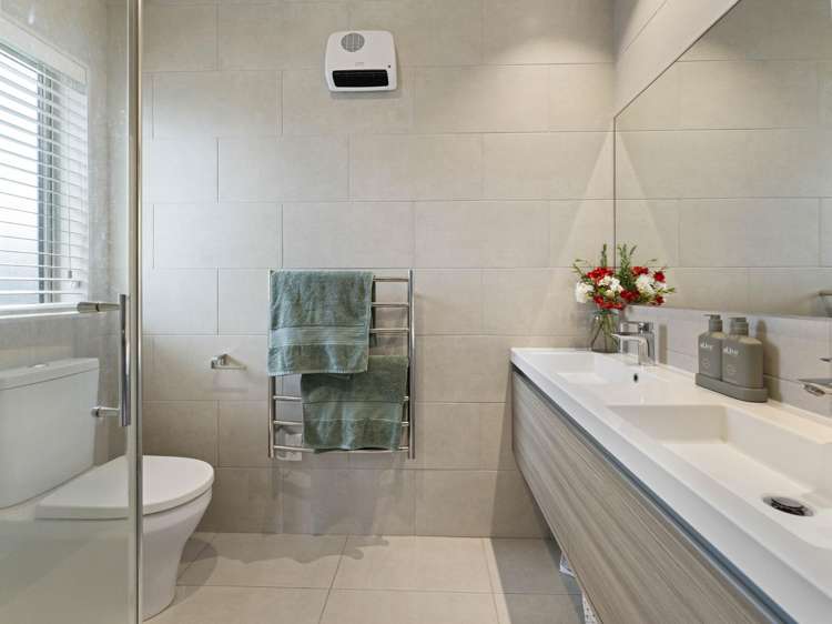 4 Kabardin Street Karaka_18