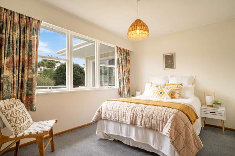 3 South Street Tawa_12