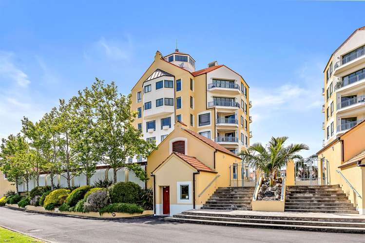 15 Waterside Crescent Gulf Harbour_23