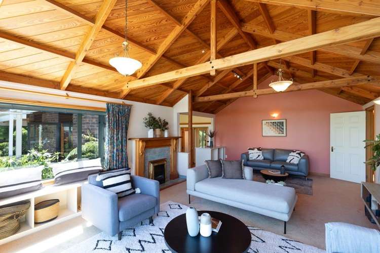 8 Faraday Rise Richmond_12