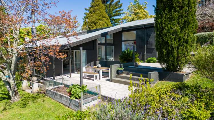 14 Ballantyne Place Poraiti_19