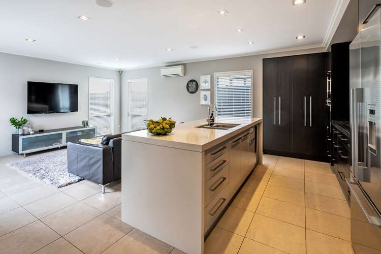 27 Kestev Drive Flat Bush_5