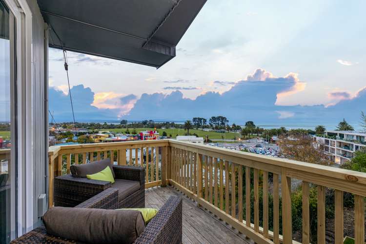 10 Bisley Avenue Moana_13