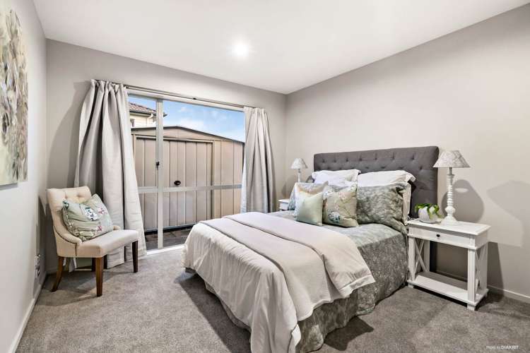 8 Chard Place Flat Bush_10