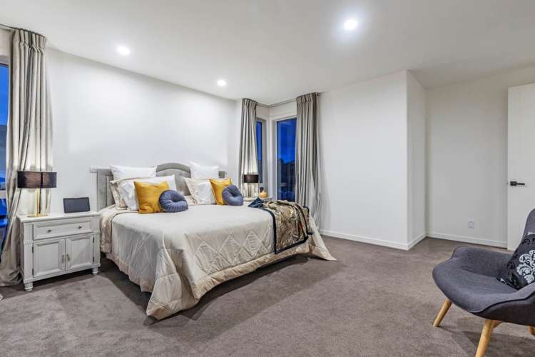 6 Throttle Close Dairy Flat_23