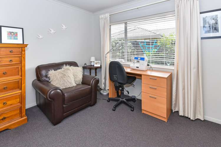 42 Aberdeen Crescent Wattle Downs_20