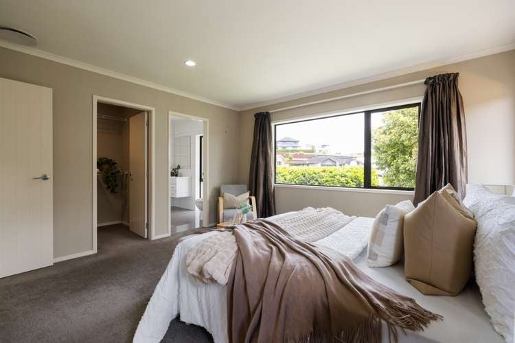 5 & 5A Denham Court Flagstaff_15