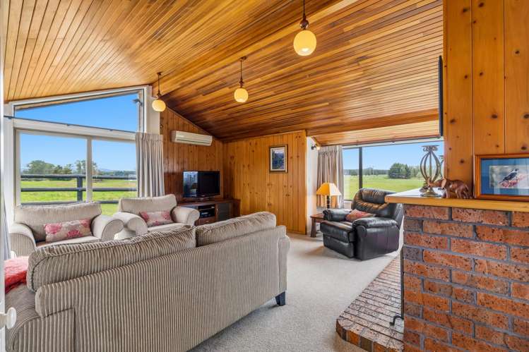 44 and 47 Waianiwa Place_5