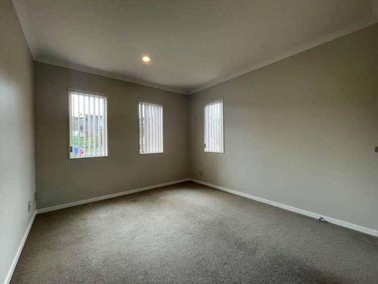 57 Rogan Street Mount Roskill_13