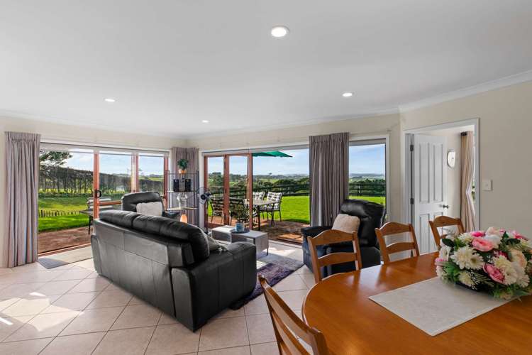 53 B Westhead Road Pollok_7