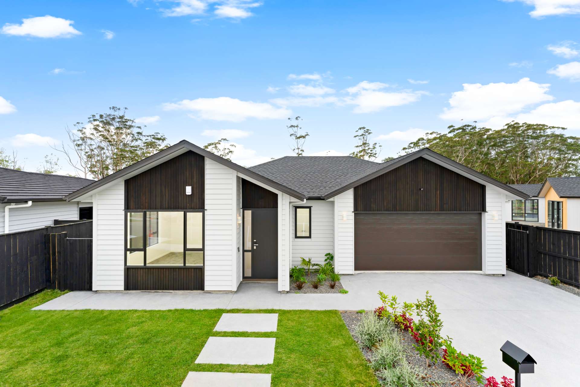 15 Matahae Crescent Wainui_0