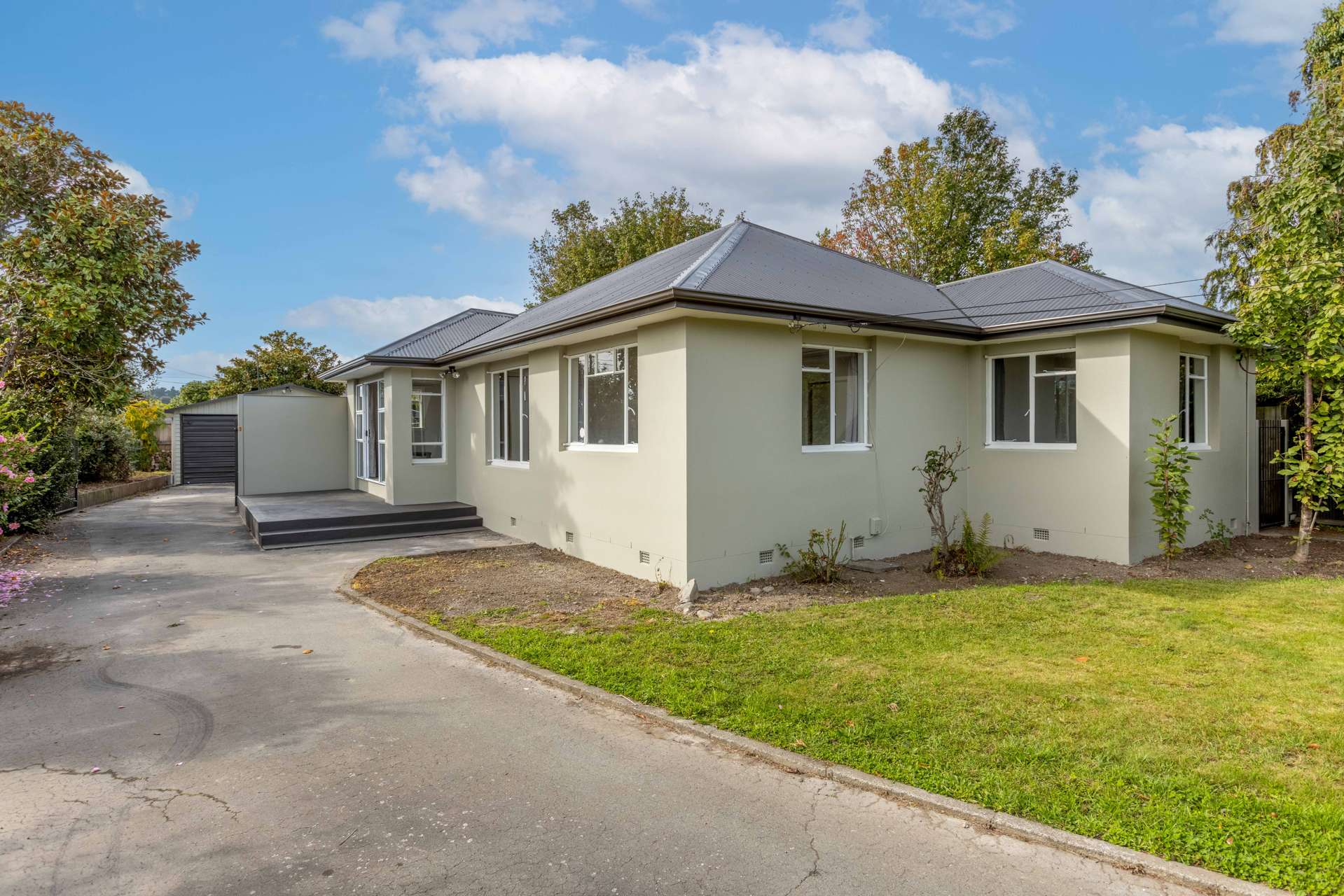 75 Cuffs Road Wainoni_0