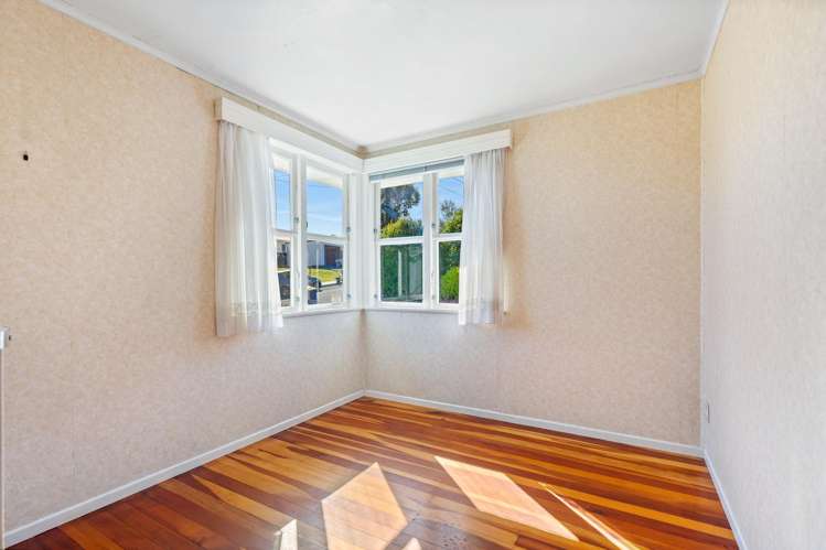 30 Sylvan Crescent Te Atatu South_9