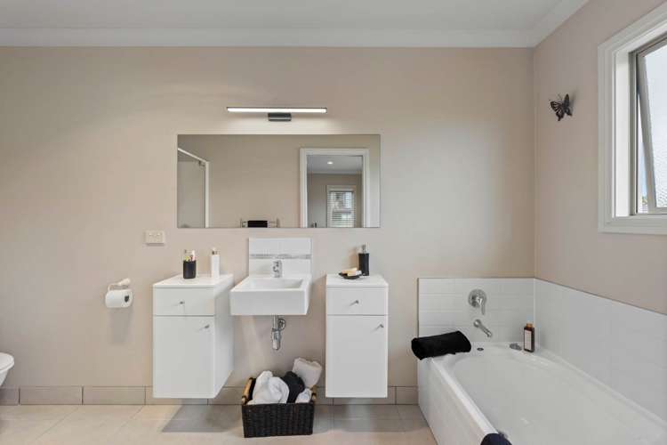 1/11 Kowhai Road Mairangi Bay_21