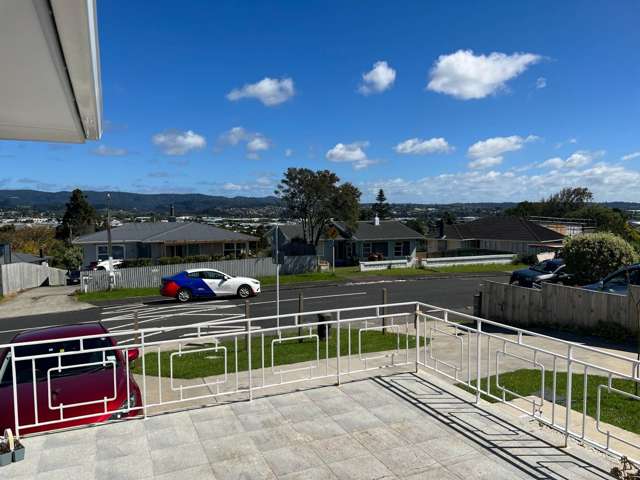 25 Waitaki Street Henderson_1