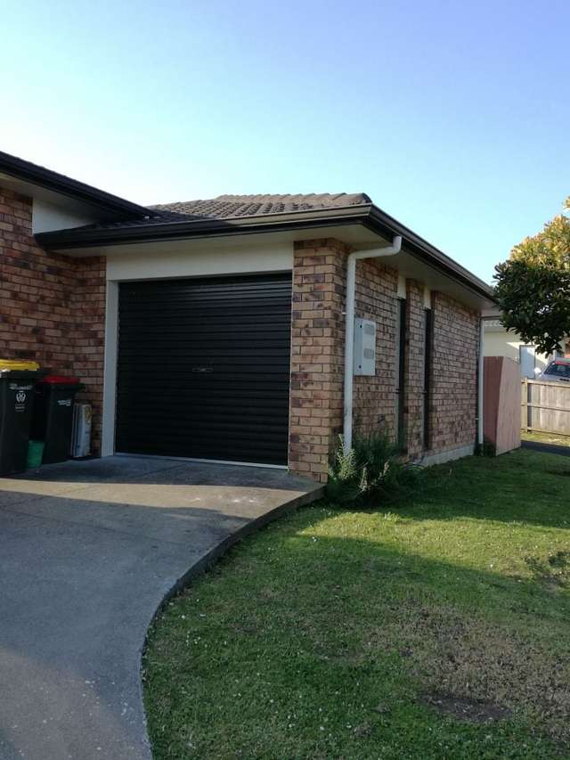 Family home close to the park and sea for walks.