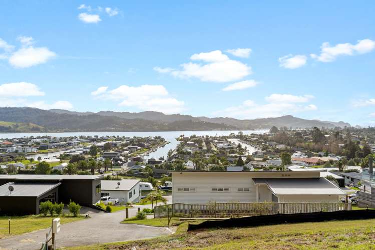 32 Panorama Parade Pauanui_12