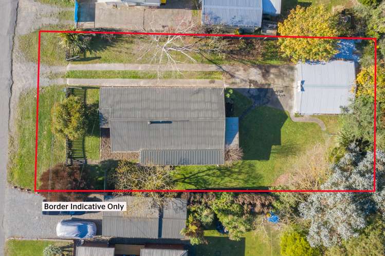 8 Kain Street The Pines Beach_12