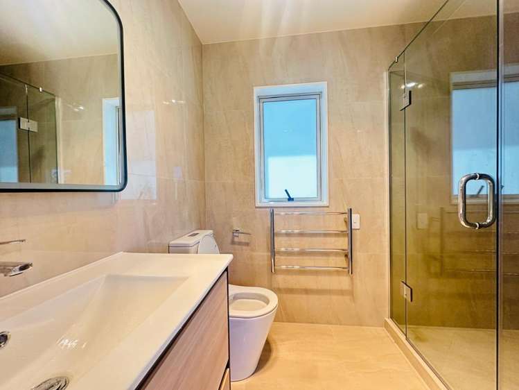 115 Luke Street East 10057_10