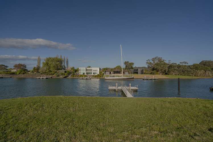 34 Hei Esplanade Whitianga_9