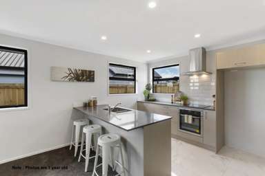 34 Twin Parks Rise_2