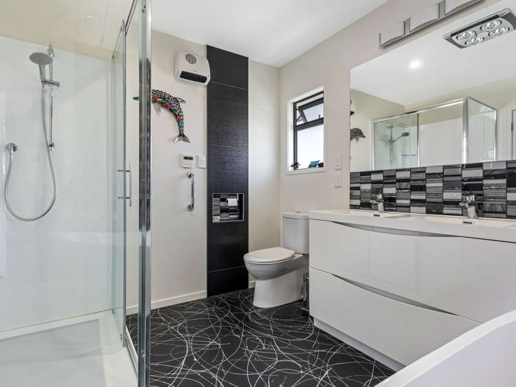 251 Whirinaki Road Bay View_20