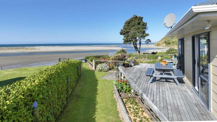 7 Oraka Road Māhia_27
