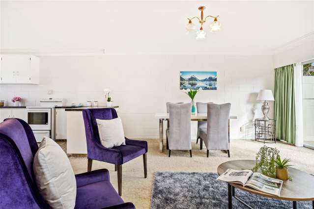 2/8 Pamela Place New Lynn_3