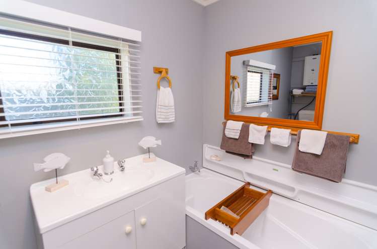 2b Te Miha Crescent Cape Palliser_17