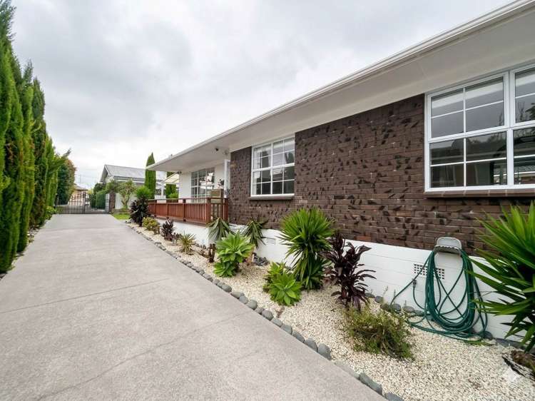 2/56 Rawhiti Road One Tree Hill_10